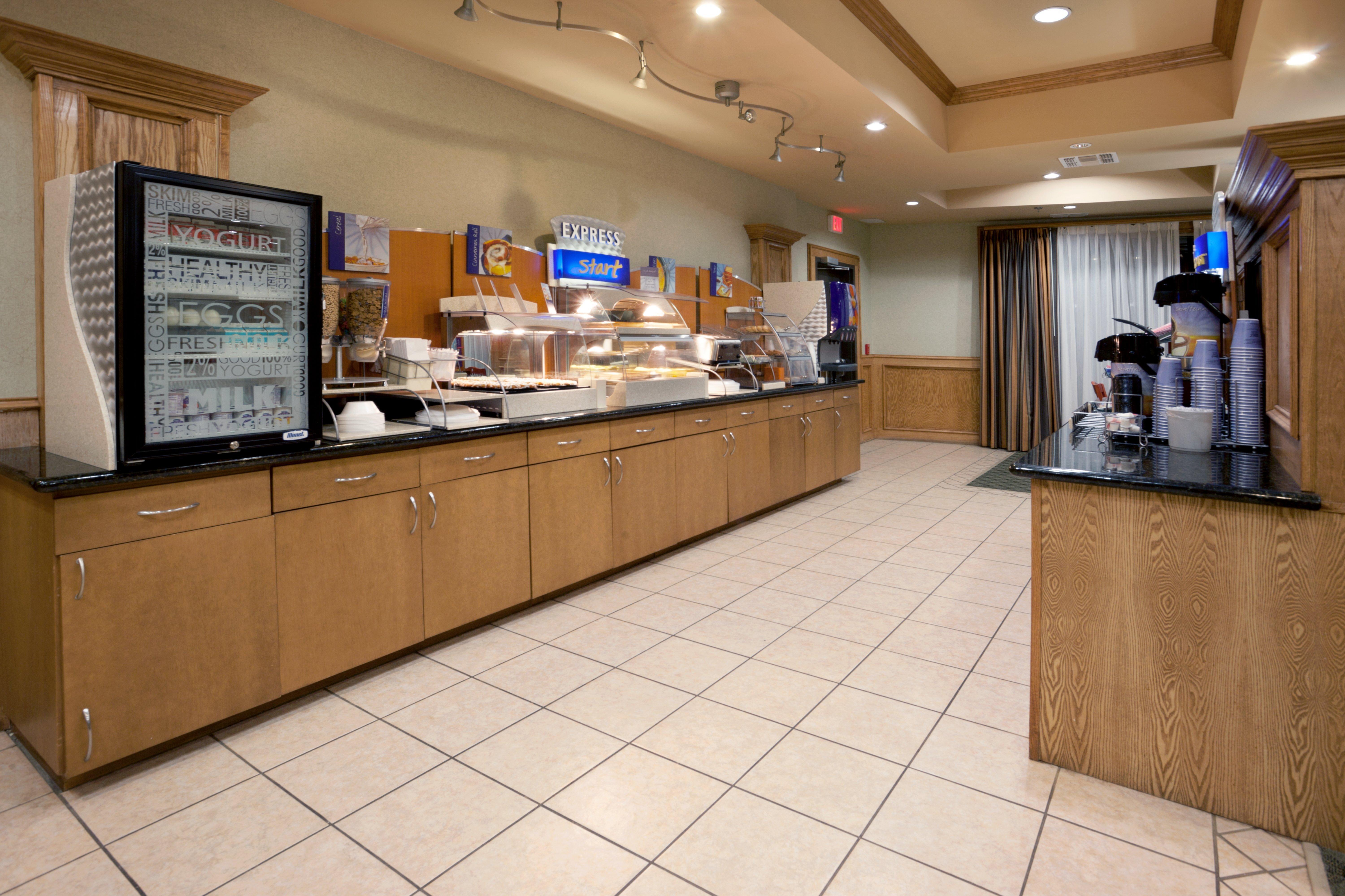 Holiday Inn Express Hotel & Suites Zapata By Ihg Exteriör bild