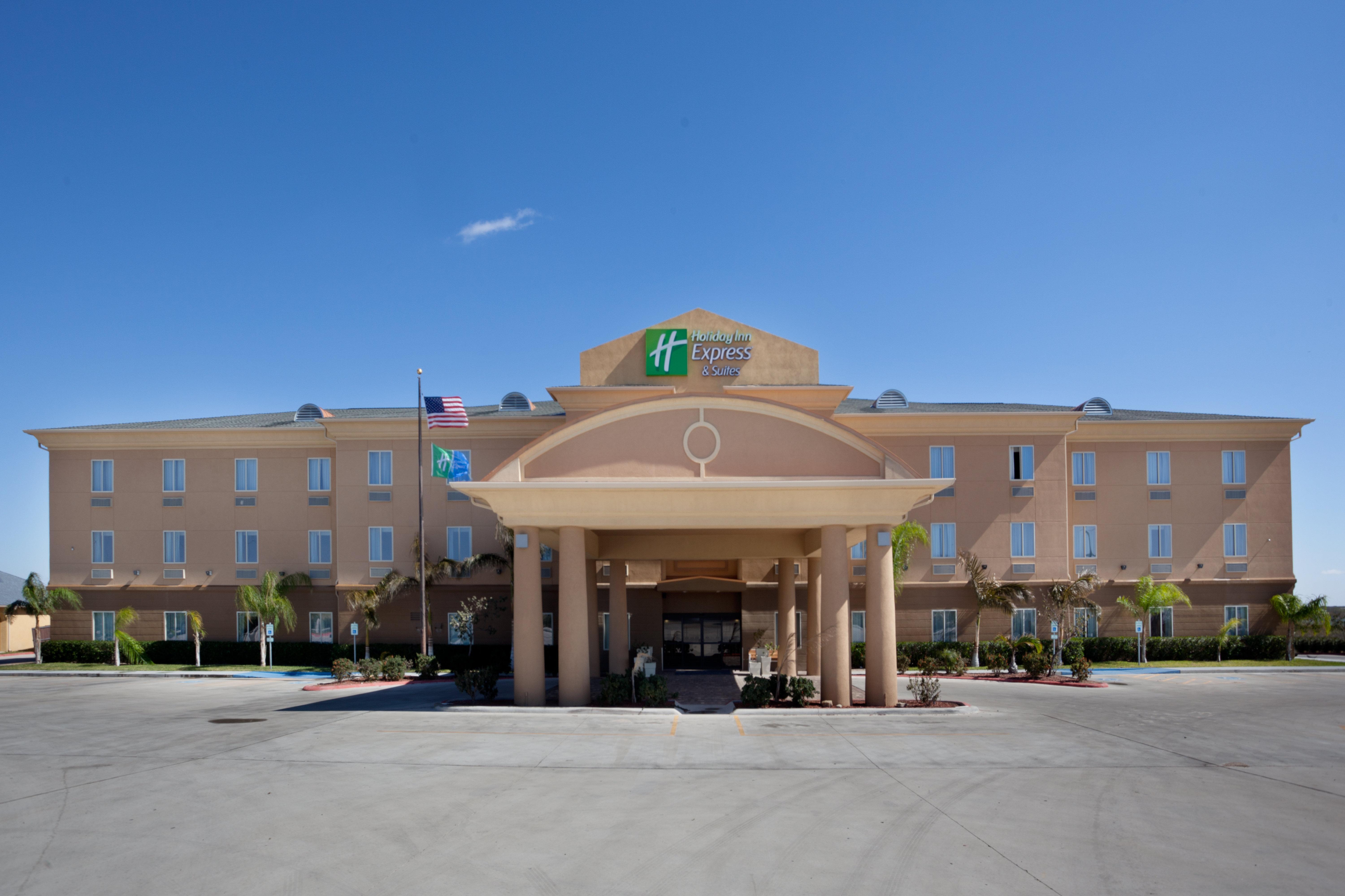 Holiday Inn Express Hotel & Suites Zapata By Ihg Exteriör bild